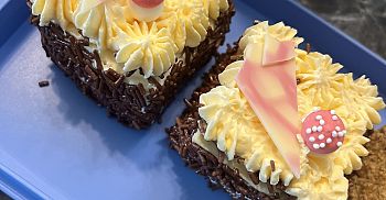 Vanille creme au beurre bisquit (1p portie)